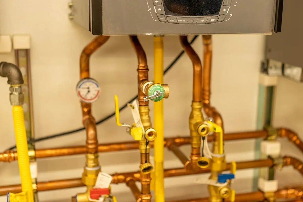 Licensed technician providing Sewer Cleanout for a homeowner in Richland